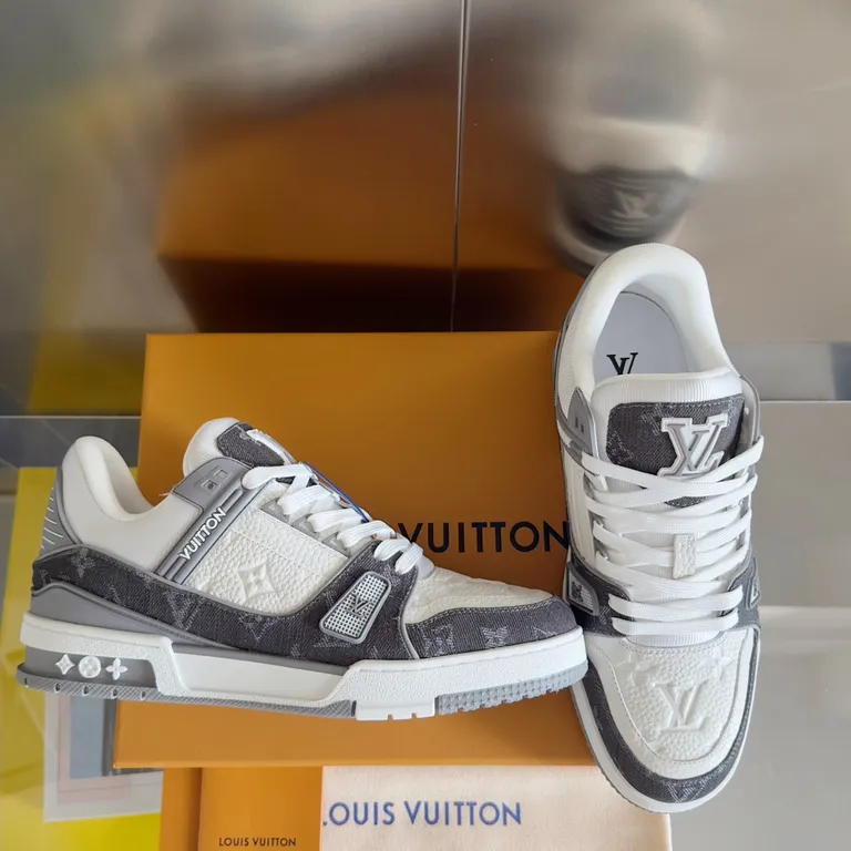 Louis Vuitton Shoe 